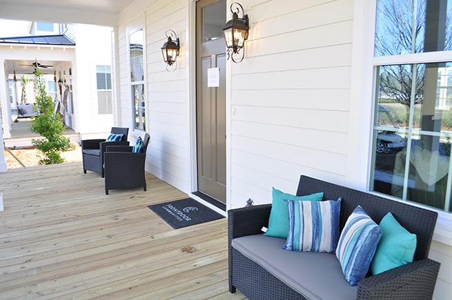 113-canopy-porch-web
